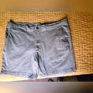 Goodfellow men shorts 38 ,pre-loved